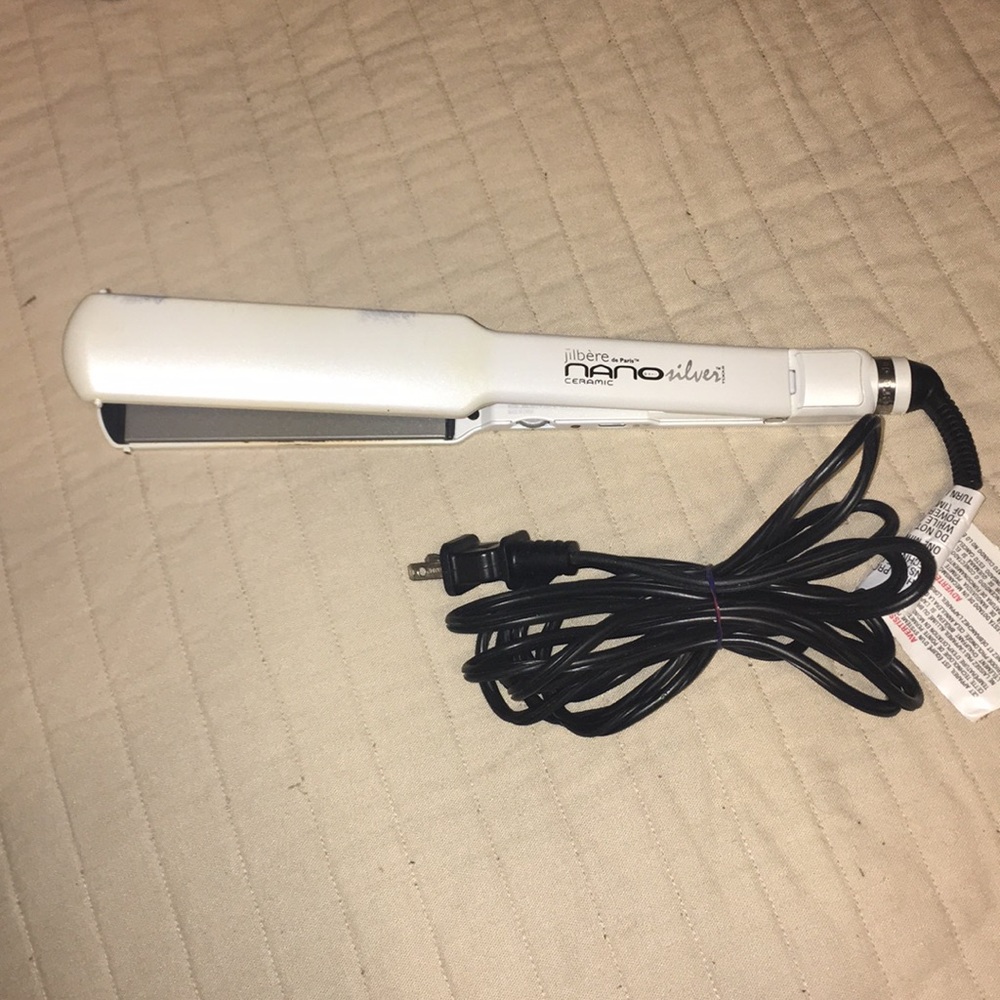 Nano ceramic flat iron